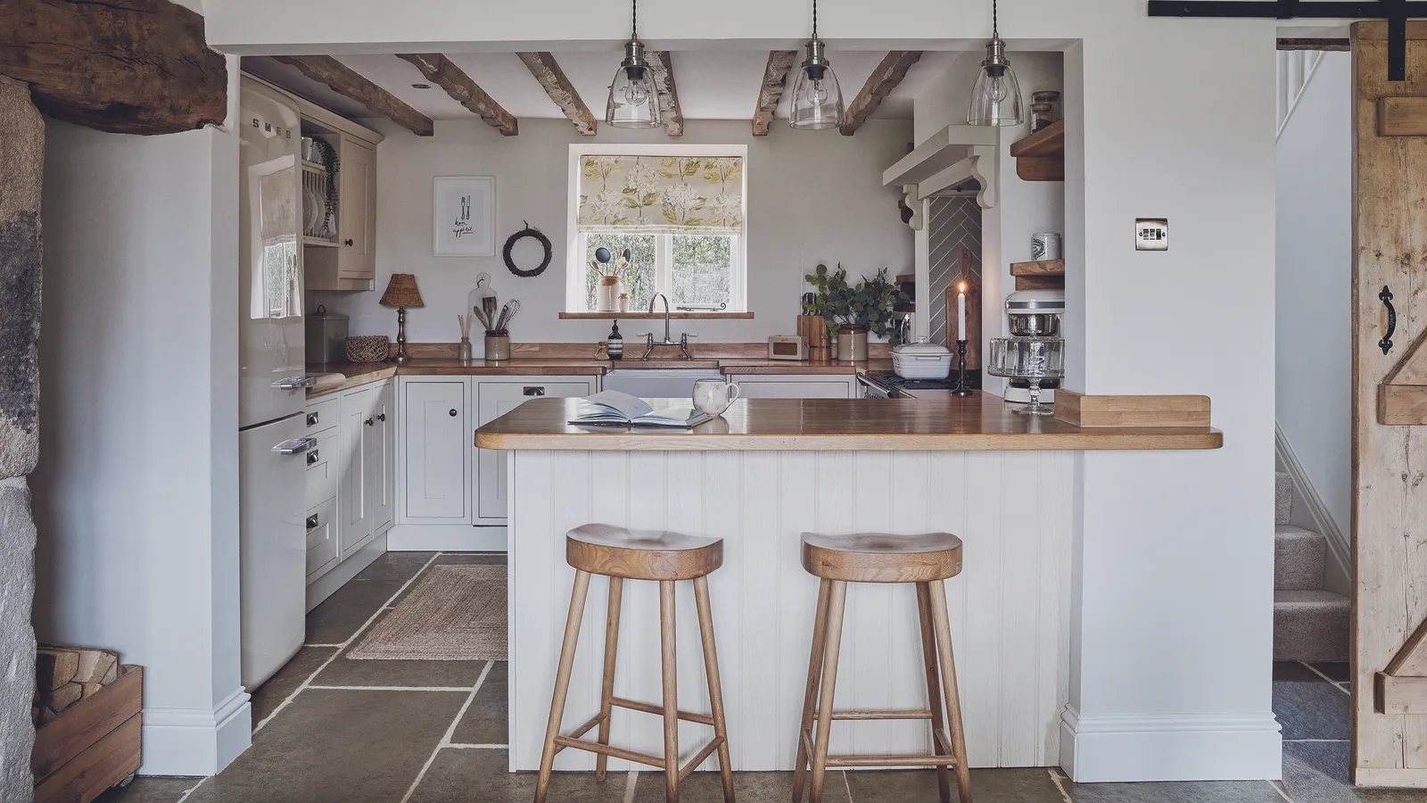 Creative Kitchen Storage for Smaller Cooking Spaces