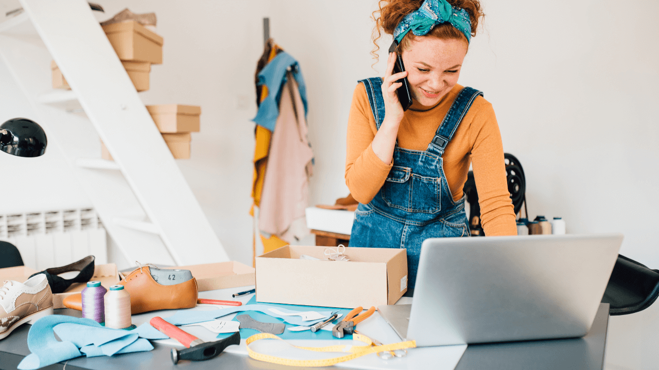 Crafting Persuasive Product Descriptions for Online Stores