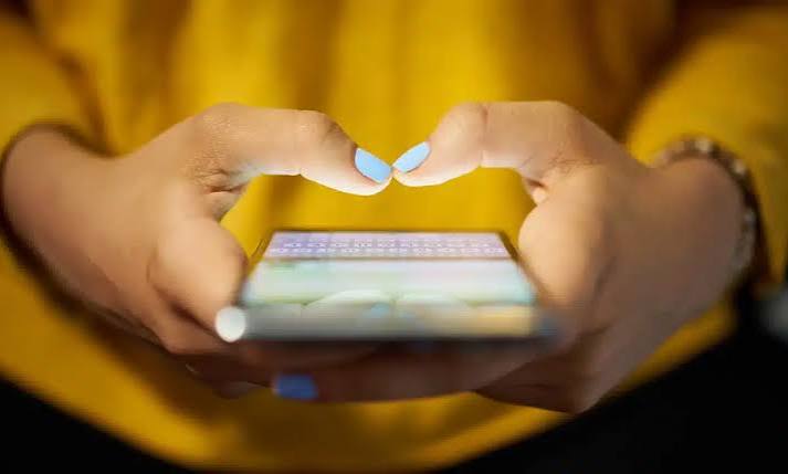 Social Comparison Beyond Social Media And Its Everyday Consequences